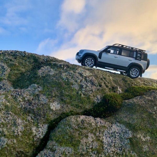 Land Rover New Defender 110 Scale Mode 1:43 - Image 2