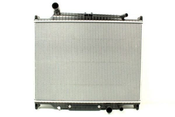 Range Rover L322 TDV8 368DT 3.6  2006 to  2012 RADIATOR PCC500300