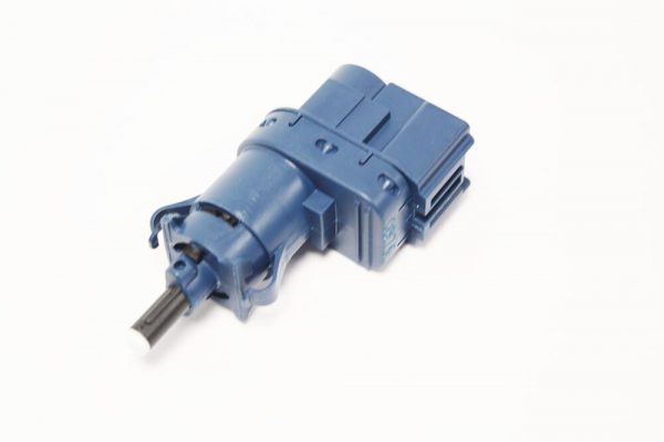 Discovery 3  4 Brake pedal switch  LR116714 OEM