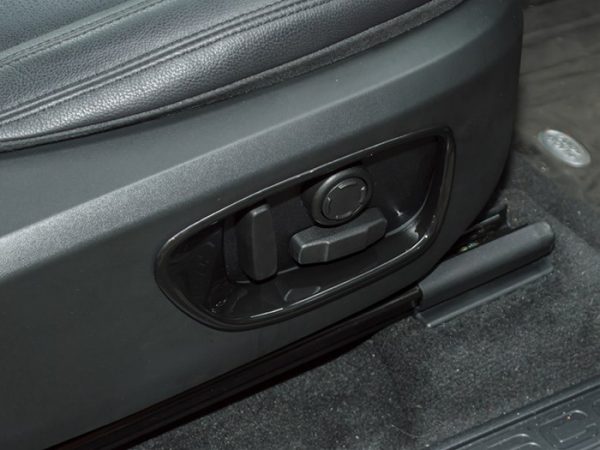 Seat Side Frame Trim