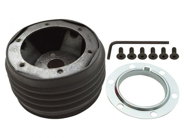Momo 36 Spline Boss