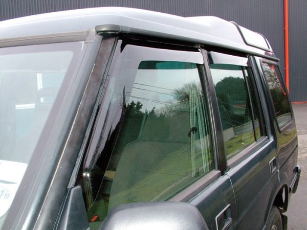 Wind Deflector Kit