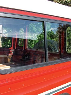DEFENDER Sliding Side Window Set Pair  DA4033
