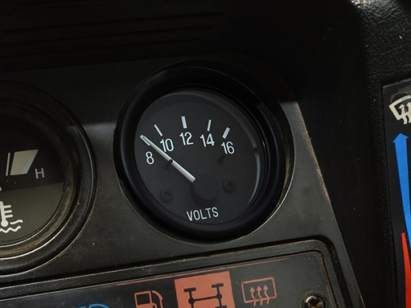 Voltmeter Gauge
