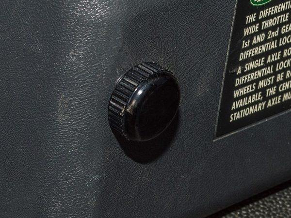 Fuse Box Screw