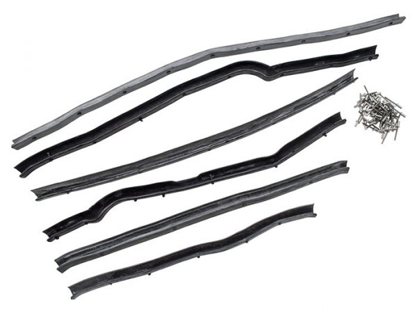 FRONT DOOR SEAL KIT Code: DA1495G LHS OEM seals and rivets All Series Kit