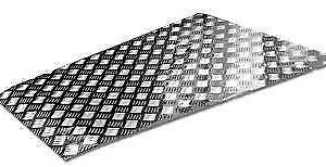 LAND ROVER DEFENDER UP TO 2006 - HD 3MM CHEQUER PLATE BONNET PROTECTOR SILVER - RE567-3