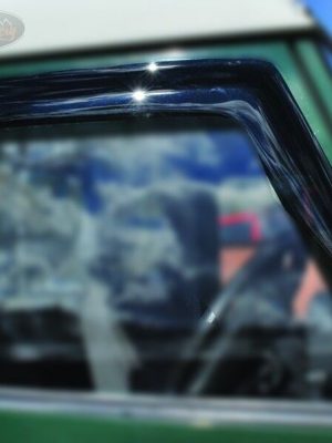 LAND ROVER DEFENDER - FRONT WINDOW WIND DEFLECTORS  PAIR - DA6078