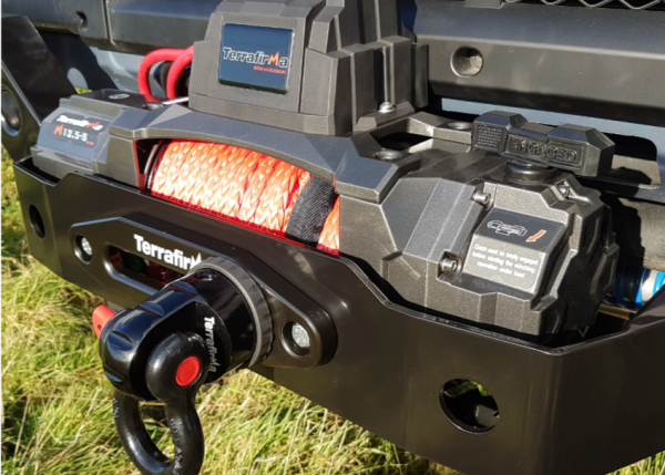 Terrafirma M12.5S 12v electric winch synthetic rope & 2 wireless remotes TF3320 - Image 4