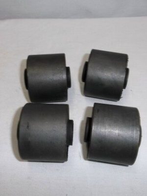 LAND ROVER DEFENDER 90 110 130 (TO 1994) FRONT RADIUS ARM BUSHES - 4 X NTC7307